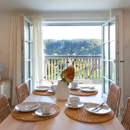 Semesterbostad Traumhaftes Gaestehaus An Elberadweg Und Bastei *